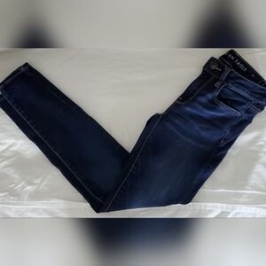 AEO ladies jeans sz 2 Euc